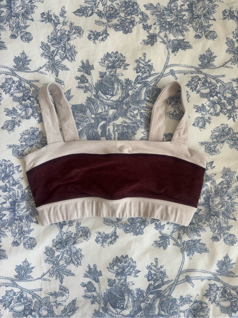 Beyond Yoga Spacedye Horizon Colorblock Bra
Chocolate Heather Brown / Eggshell